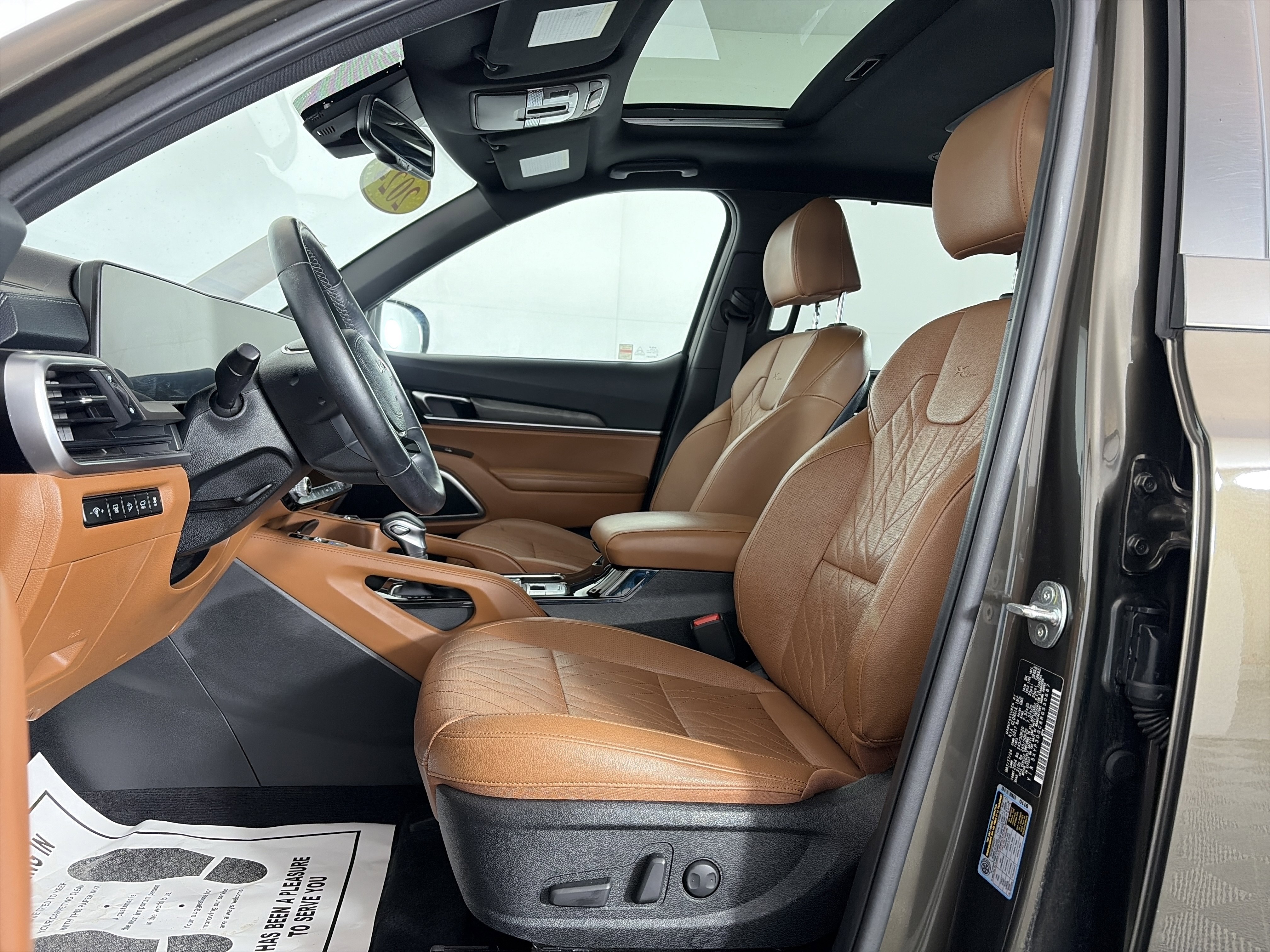 Used 2024 Kia Telluride EX X-Line image 6