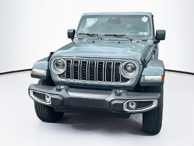 New 2026 Jeep Wrangler Unlimited Sahara AWD/4WD image 2