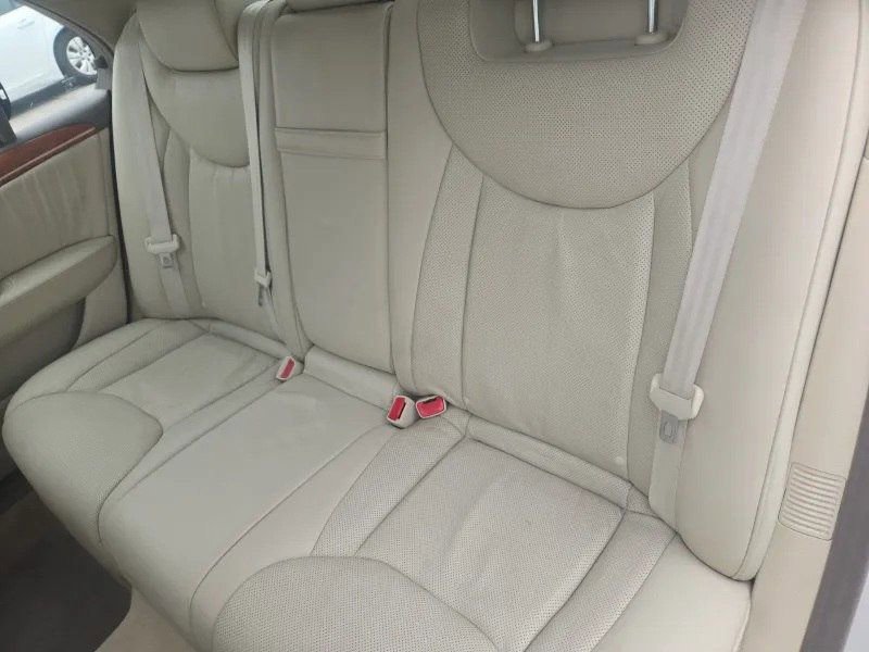 Used 2005 Lexus LS 430 RWD image 9