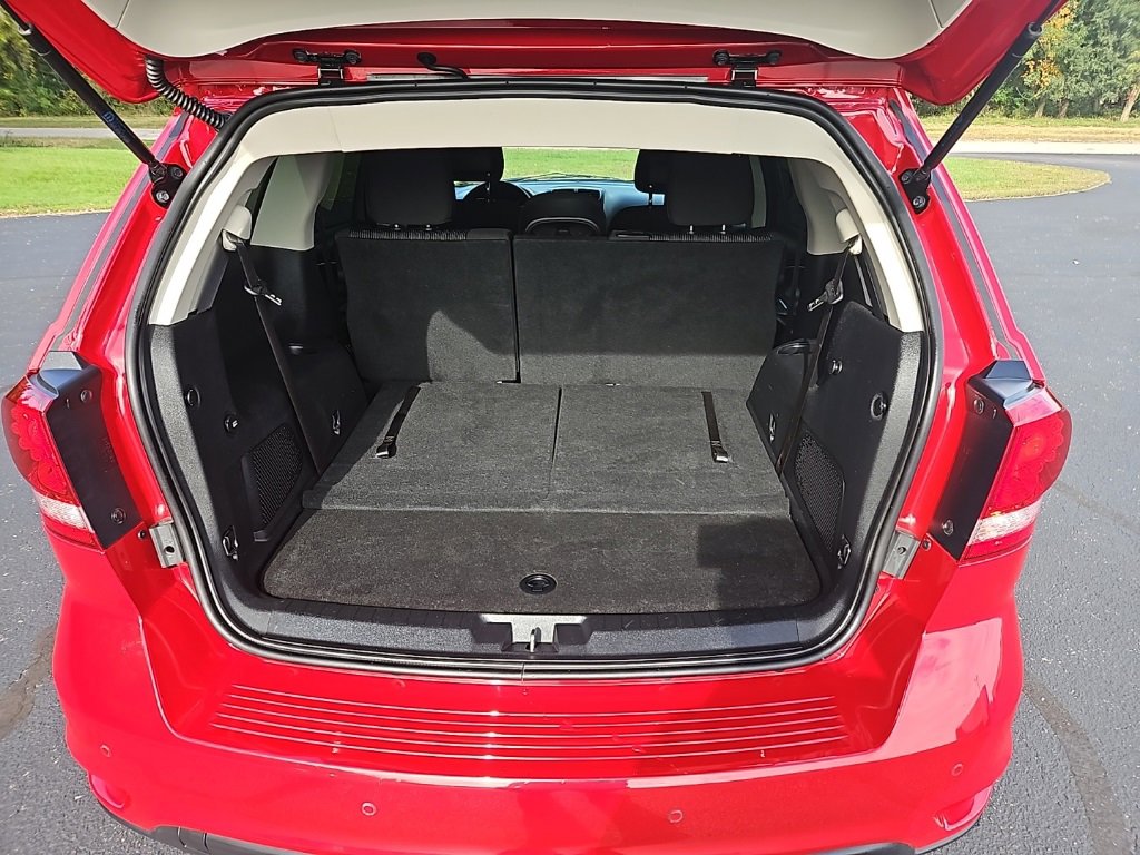 Used 2019 Dodge Journey SE image 27