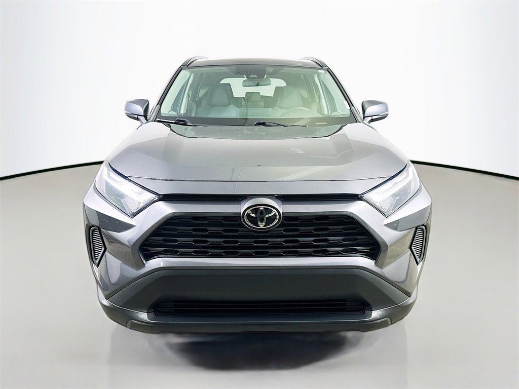 Used 2023 Toyota RAV4 XLE w/ Convenience Package image 2