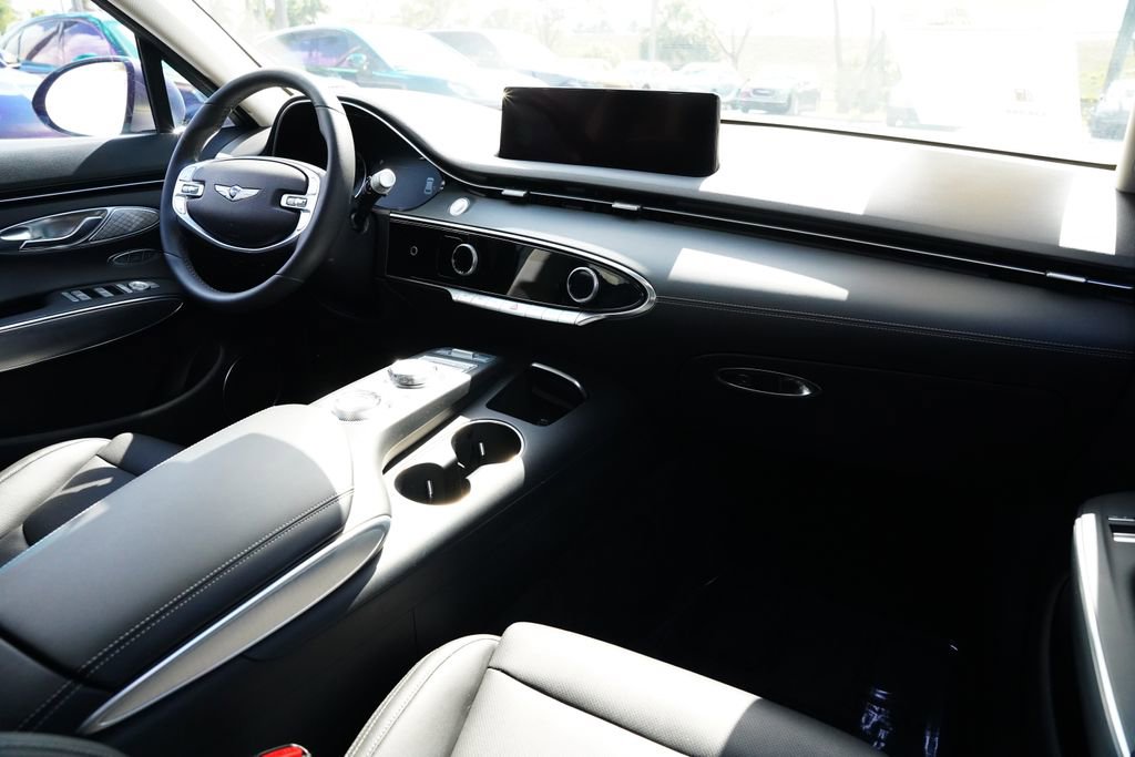 Used 2023 Genesis GV70 2.5T w/ Select Package image 28