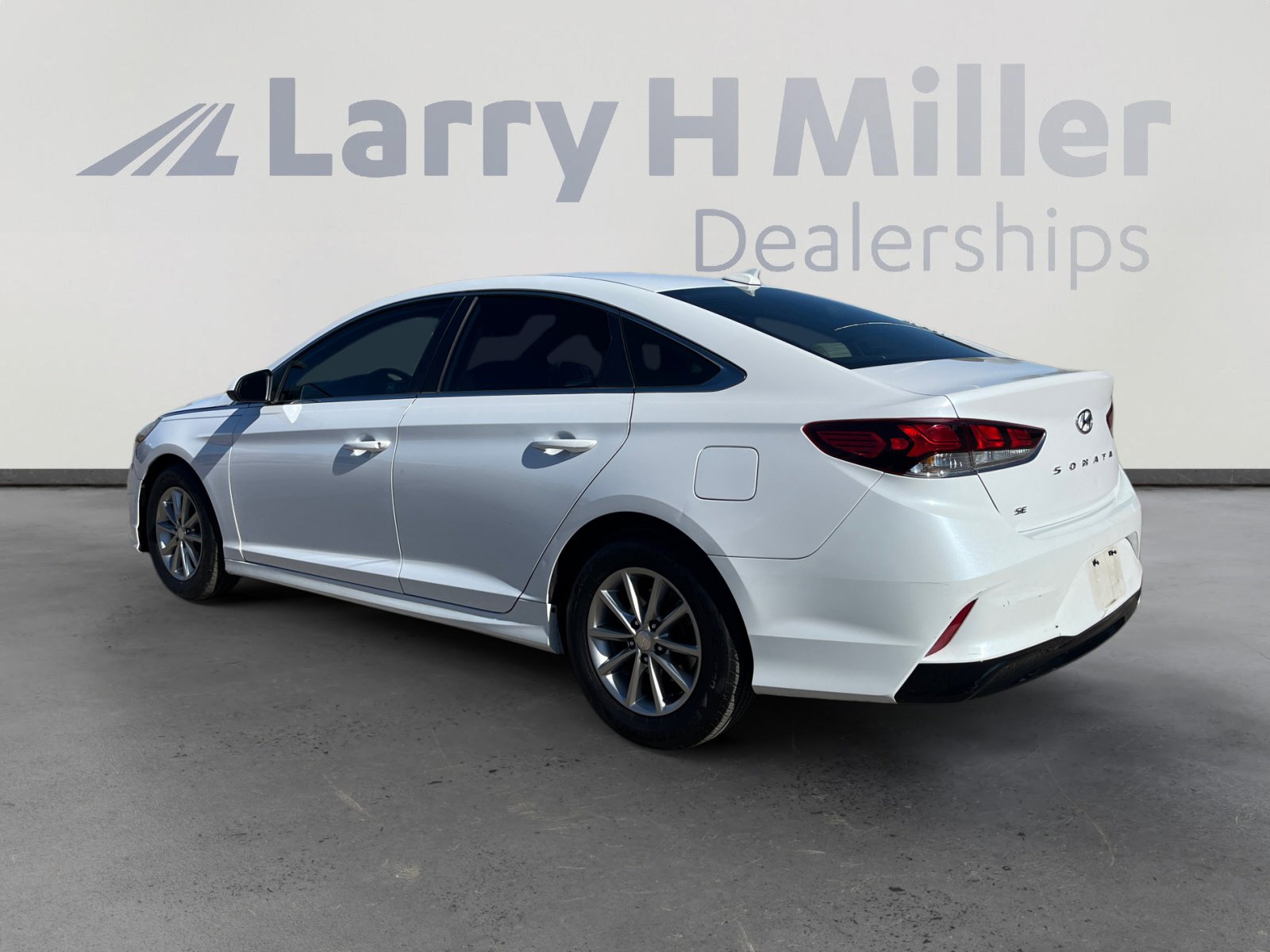 Used 2018 Hyundai Sonata SE image 3