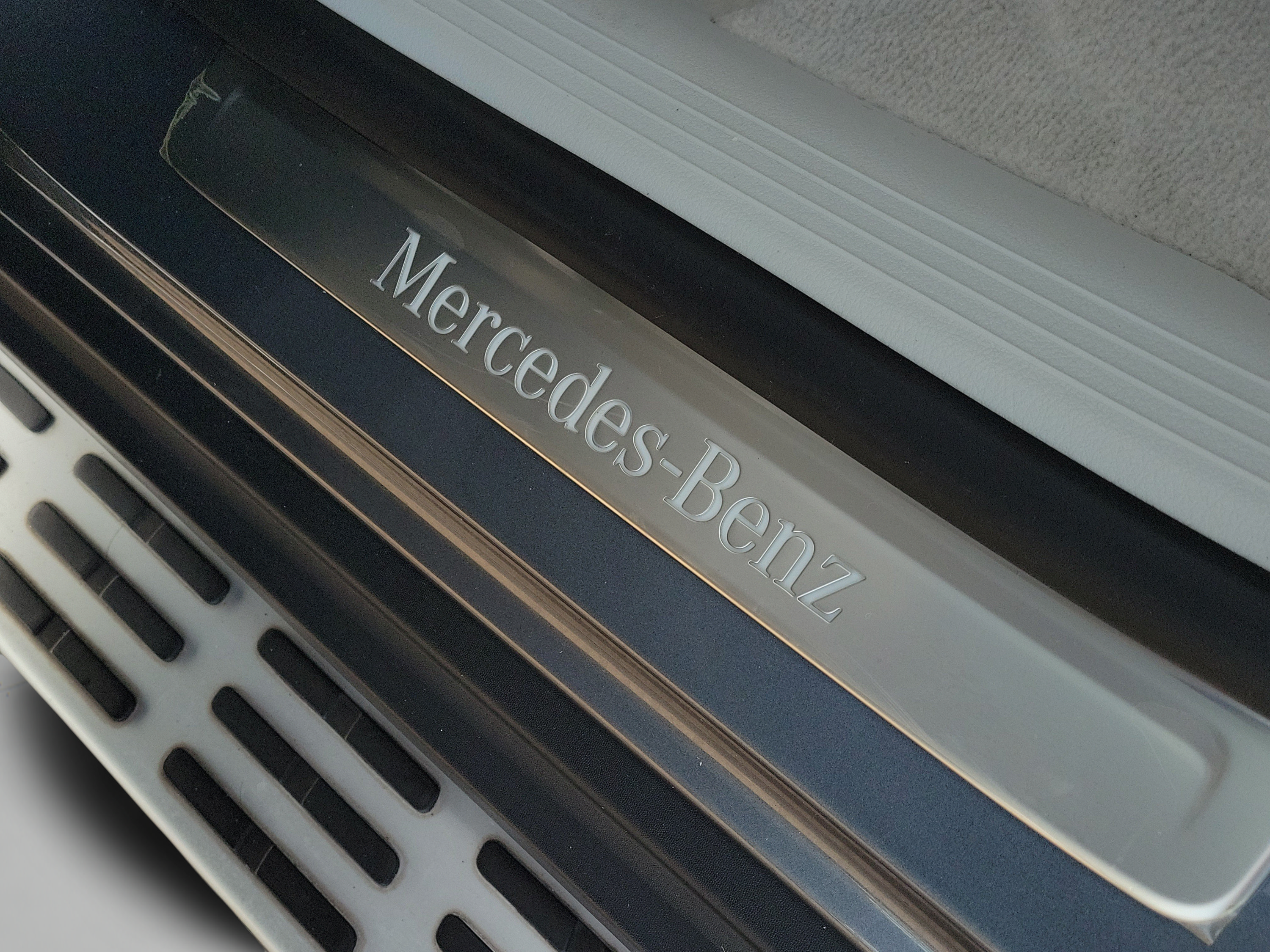 Certified 2024 Mercedes-Benz EQS 450+ SUV image 33