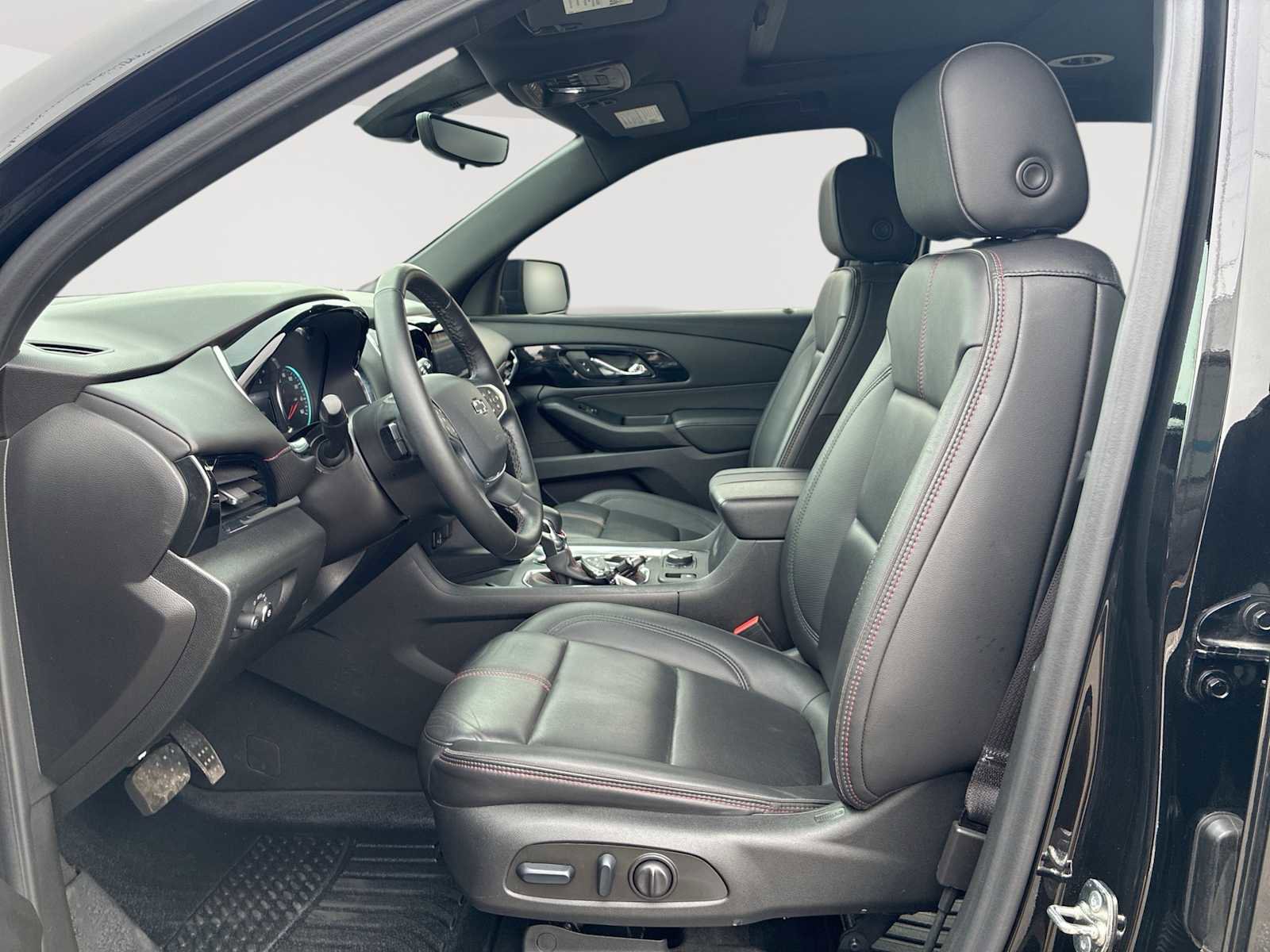 Certified 2023 Chevrolet Traverse RS image 20