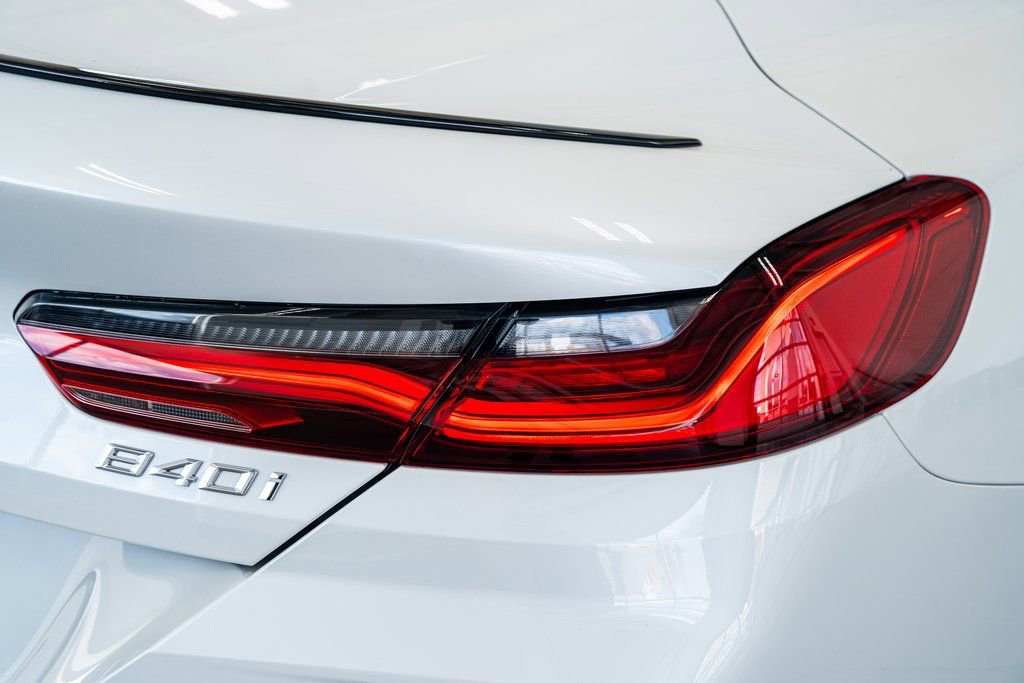 Used 2025 BMW 840i Coupe w/ M Sport Professional Package image 27