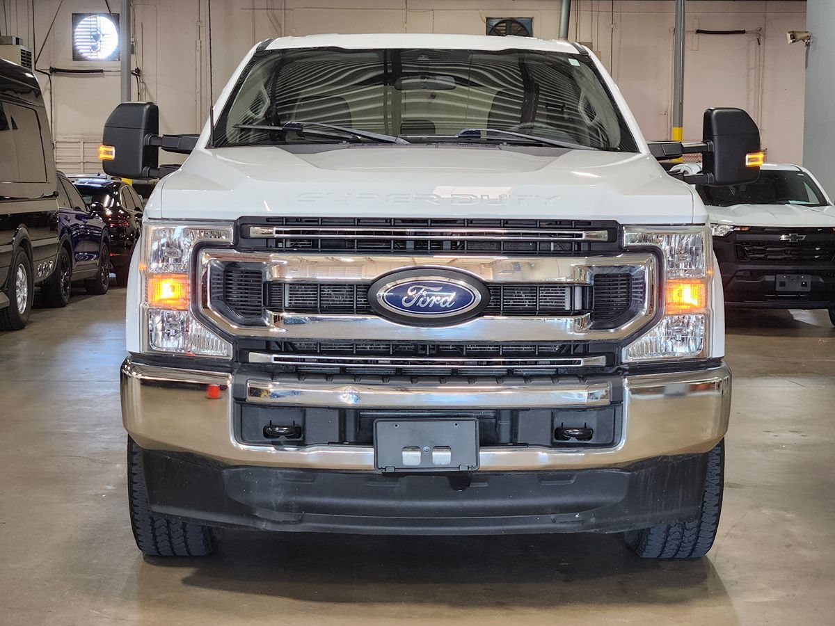 Used 2022 Ford F250 XLT AWD/4WD image 3