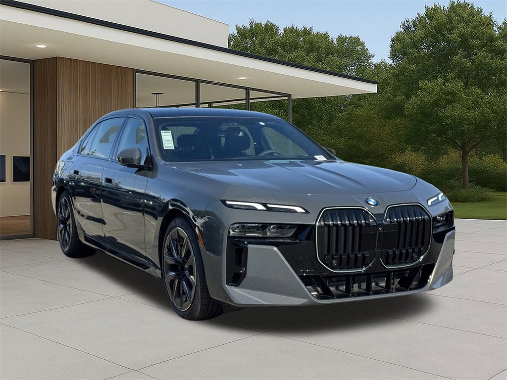 New 2026 BMW 740i image 4