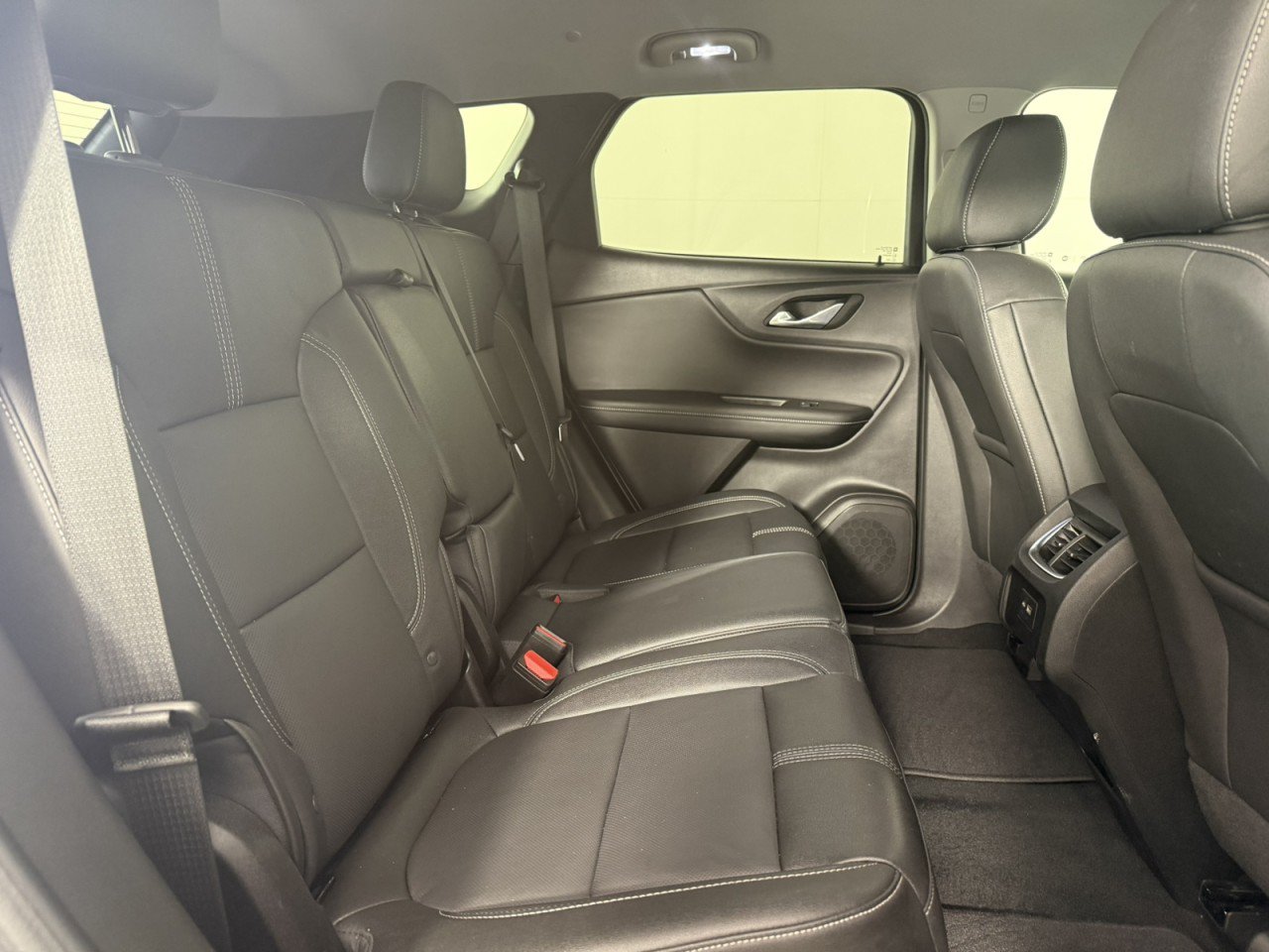 Used 2023 Chevrolet Blazer LT FWD image 13