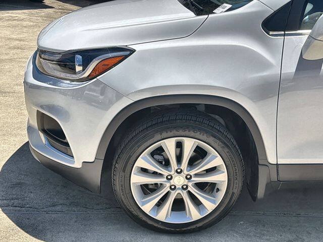 Used 2018 Chevrolet Trax Premier w/ LPO, Protection Package AWD/4WD image 31