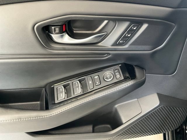 Used 2024 Honda Accord Touring image 6