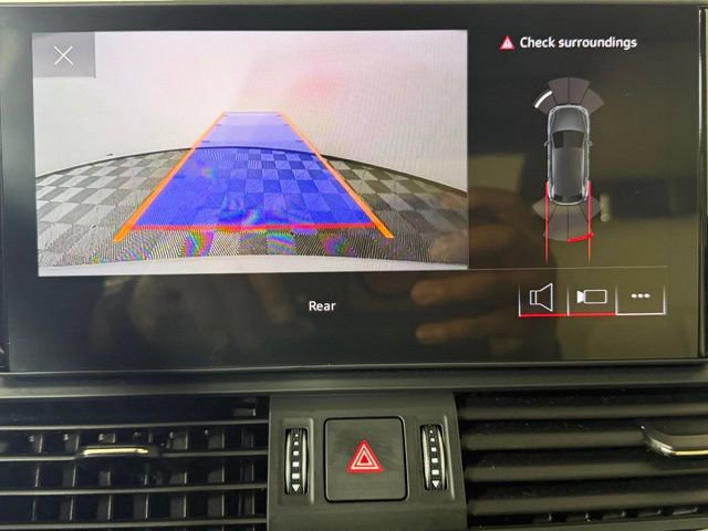 Used 2023 Audi Q5 2.0T Premium w/ Convenience Package image 15