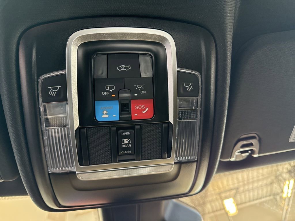 New 2026 RAM 1500 4x4 Crew Cab image 22