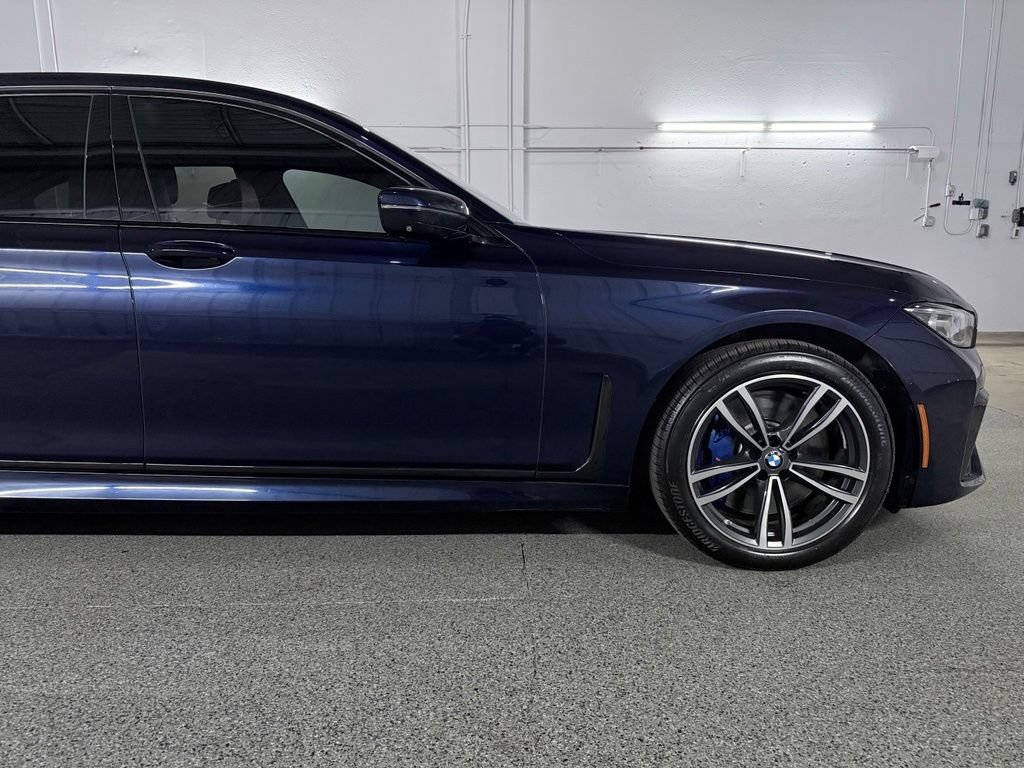 Used 2022 BMW 750Li xDrive AWD/4WD image 5