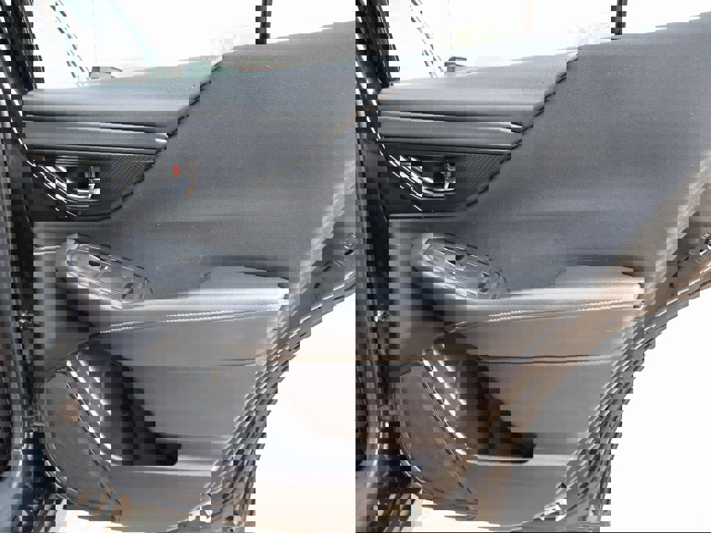 Used 2022 Subaru Outback Premium image 12