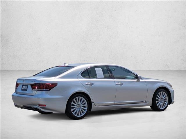 Used 2013 Lexus LS 460 w/ Comfort Pkg image 5