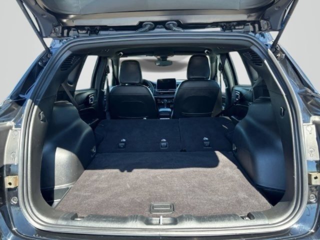 Used 2024 Jeep Compass Trailhawk AWD/4WD image 27