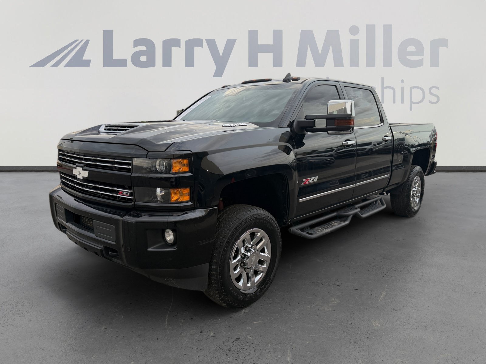 Used 2017 Chevrolet Silverado 3500 LTZ w/ Duramax Plus Package AWD/4WD image 1