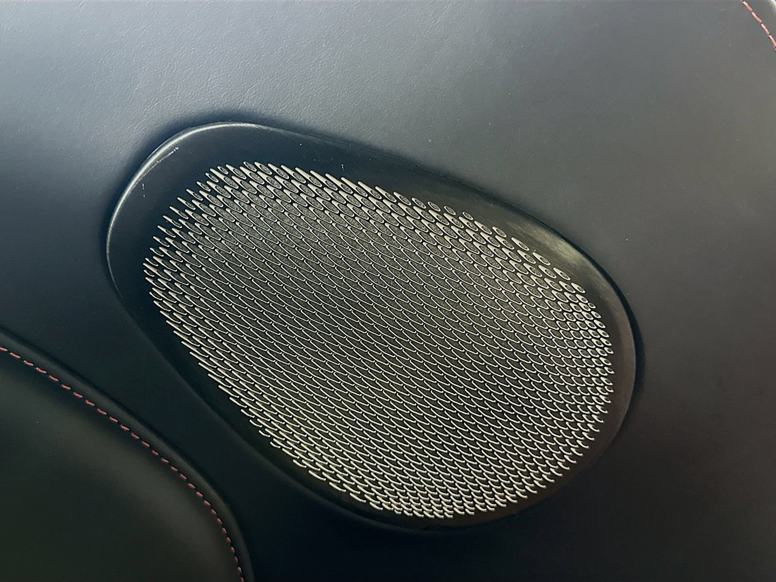 Used 2024 Aston Martin DB12 Coupe RWD image 33