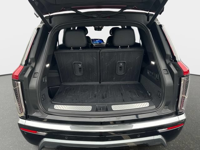New 2026 Cadillac Vistiq Luxury w/ LPO, Floor Liner Package AWD/4WD image 5