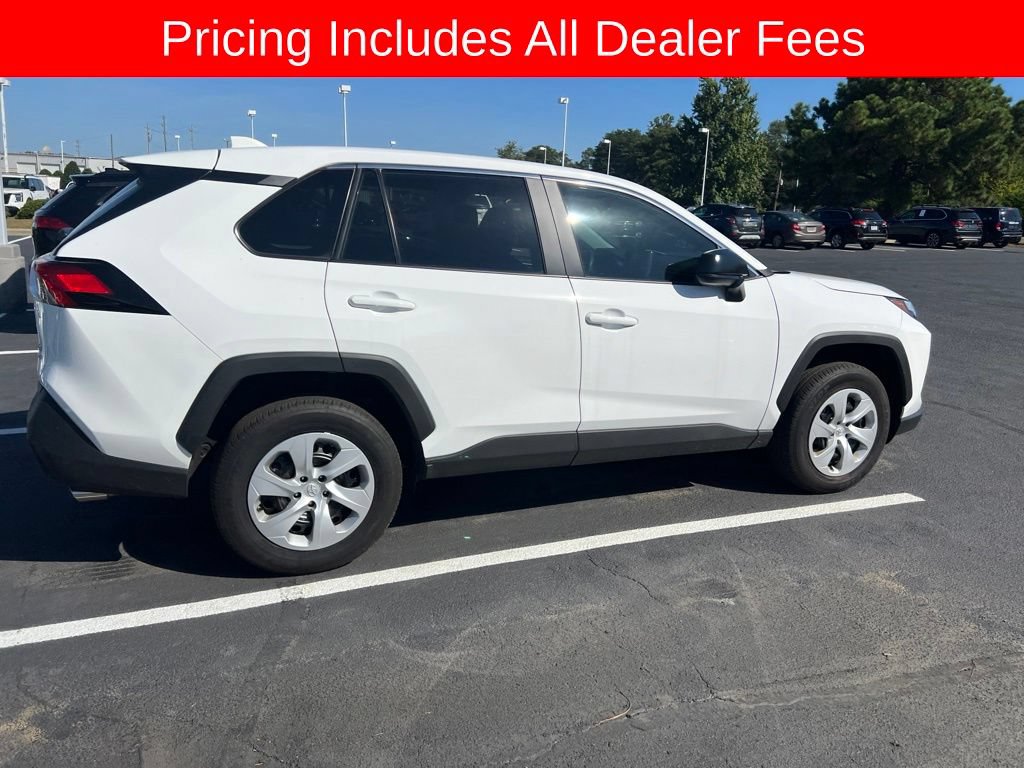 Used 2025 Toyota RAV4 LE AWD/4WD image 15