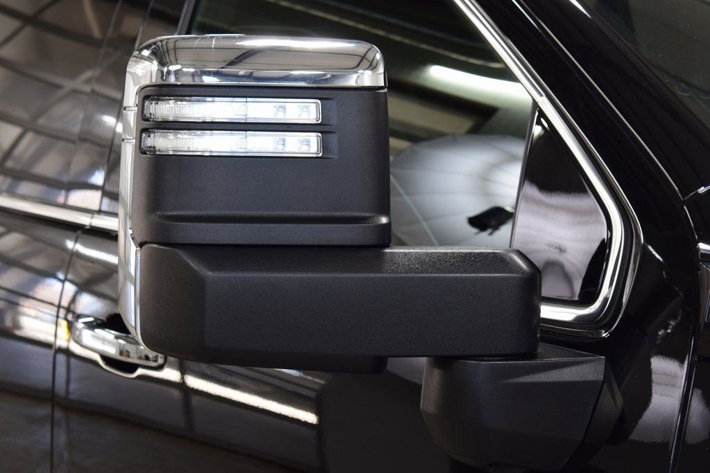 Used 2024 GMC Sierra 3500 Denali Ultimate image 19