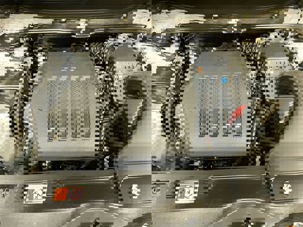 New 2026 Mitsubishi Eclipse Cross LE image 9