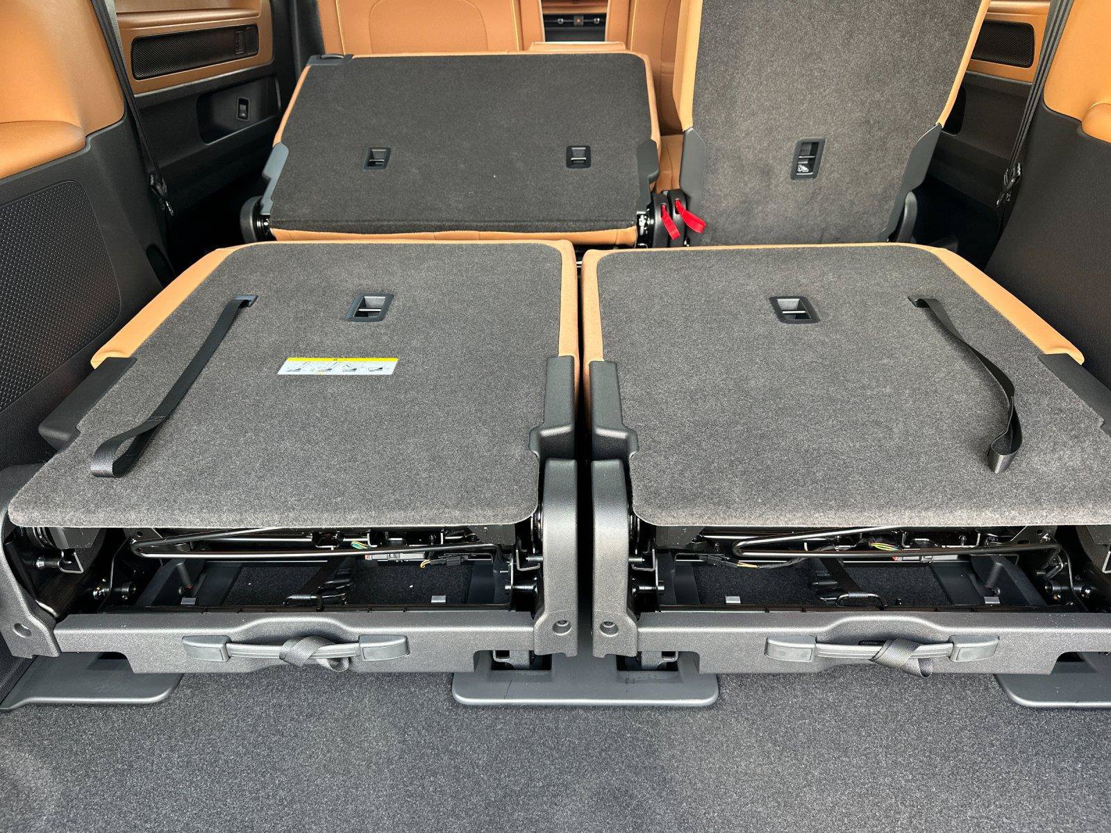 New 2025 Volkswagen ID. Buzz Pro S RWD image 15