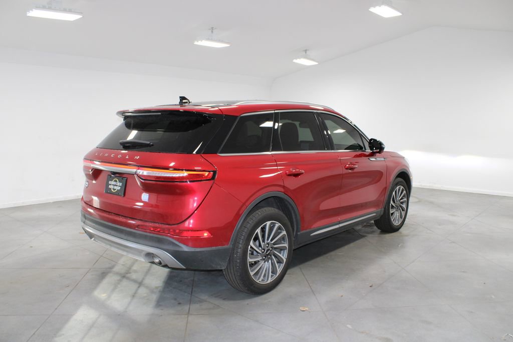 Used 2024 Lincoln Corsair Reserve w/ Equipment Group 201A image 9