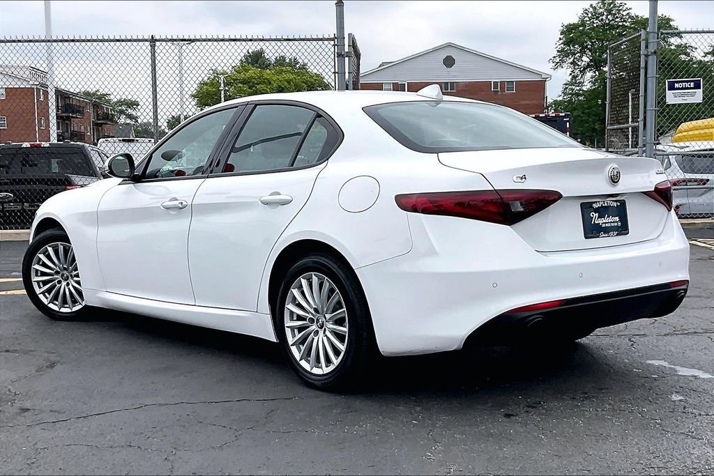 Used 2022 Alfa Romeo Giulia Sprint AWD/4WD image 10