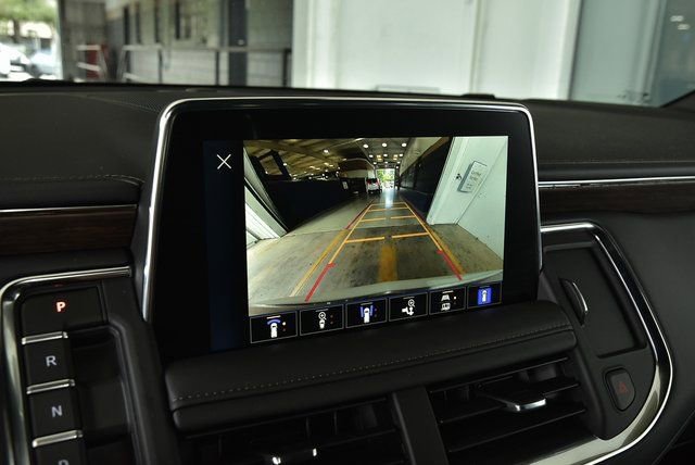 Used 2024 Chevrolet Suburban High Country AWD/4WD image 30
