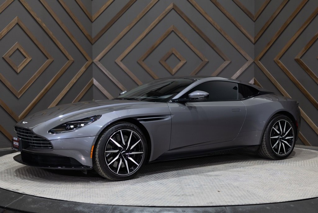 Used 2019 Aston Martin DB11 Coupe image 15