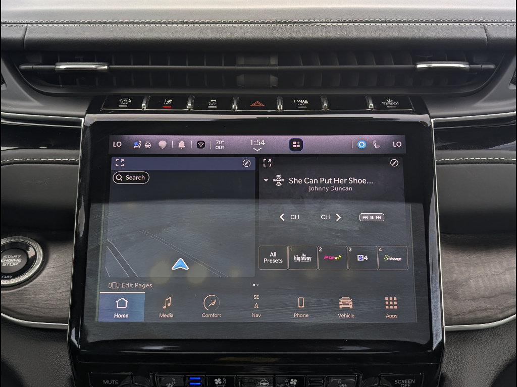 Used 2023 Jeep Grand Cherokee L Overland w/ Rear Seat Video Group I AWD/4WD image 34