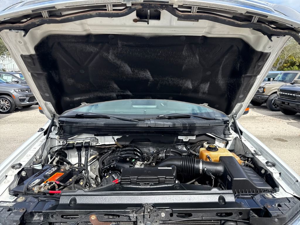 Used 2013 Ford F150 XLT w/ XLT Chrome Pkg image 28