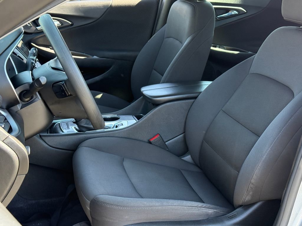 Used 2023 Chevrolet Malibu LT image 21