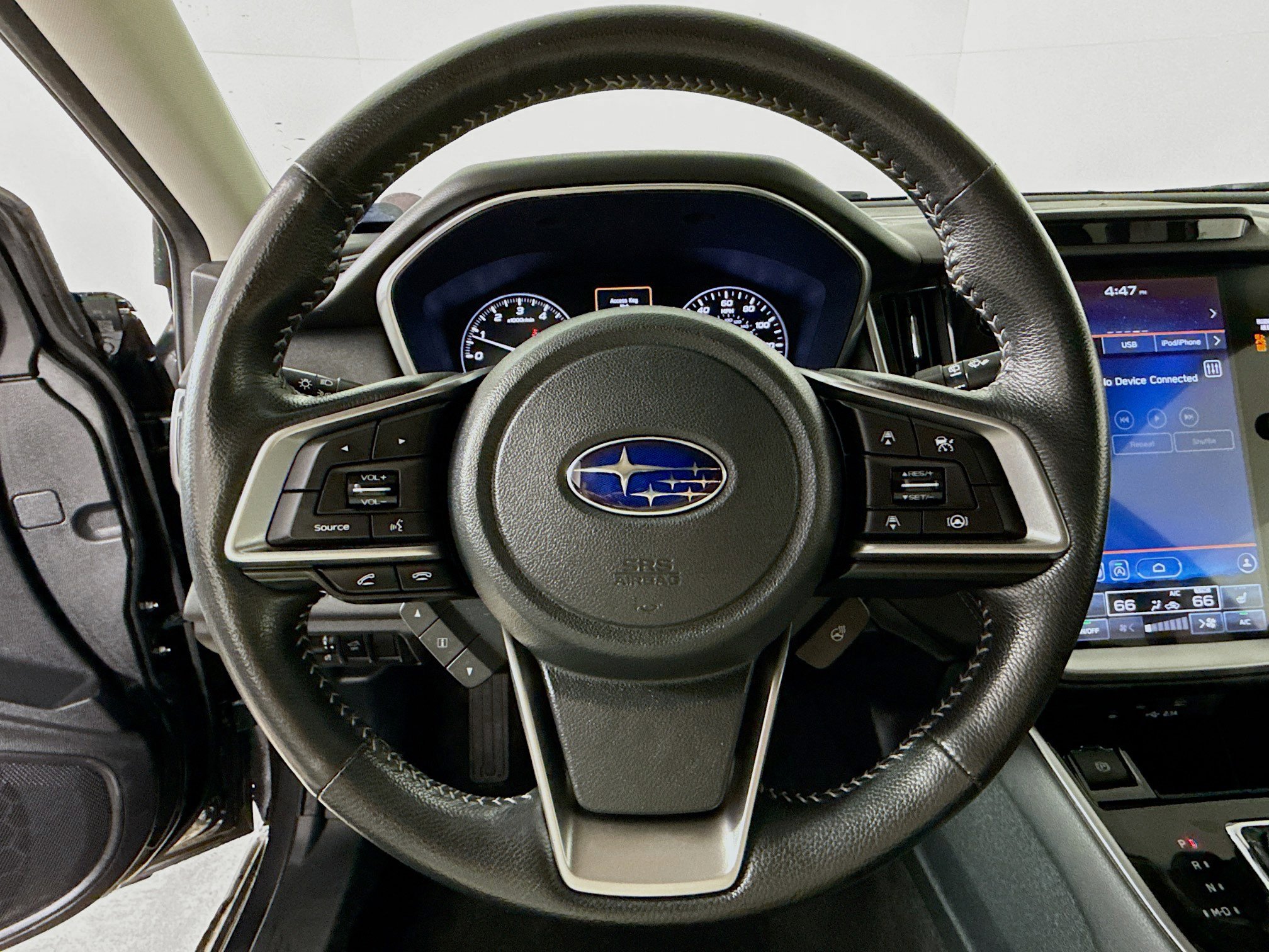 Used 2022 Subaru Outback Limited XT image 11