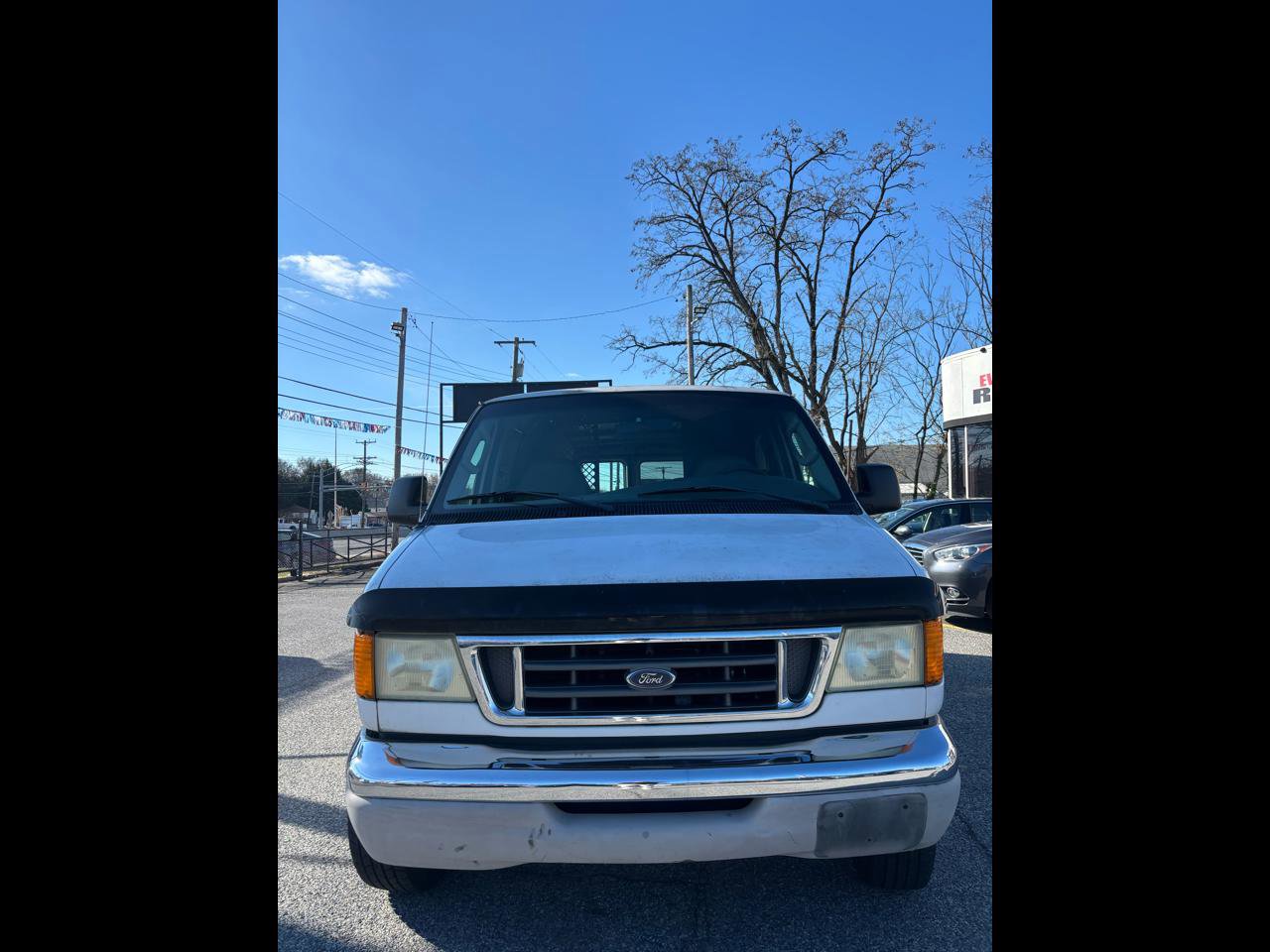 Used 2003 Ford E-350 and Econoline 350 Extended Super Duty image 1