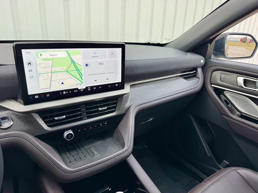 Certified 2025 Ford Explorer Platinum w/ LUX Leather Package image 24