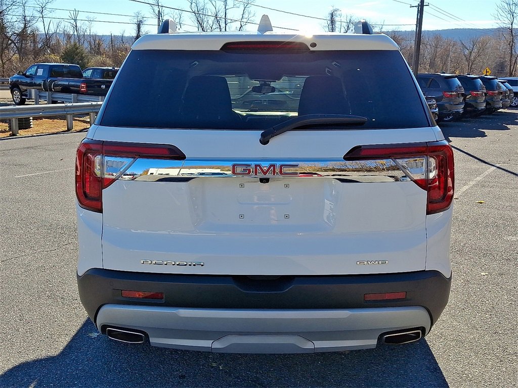 Used 2023 GMC Acadia SLE w/ Driver Convenience Package image 9