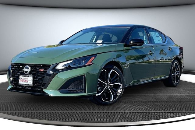 New 2026 Nissan Altima 2.5 SR FWD image 2
