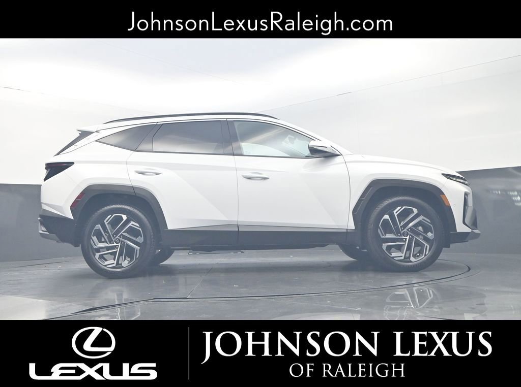 Used 2025 Hyundai Tucson Limited image 22