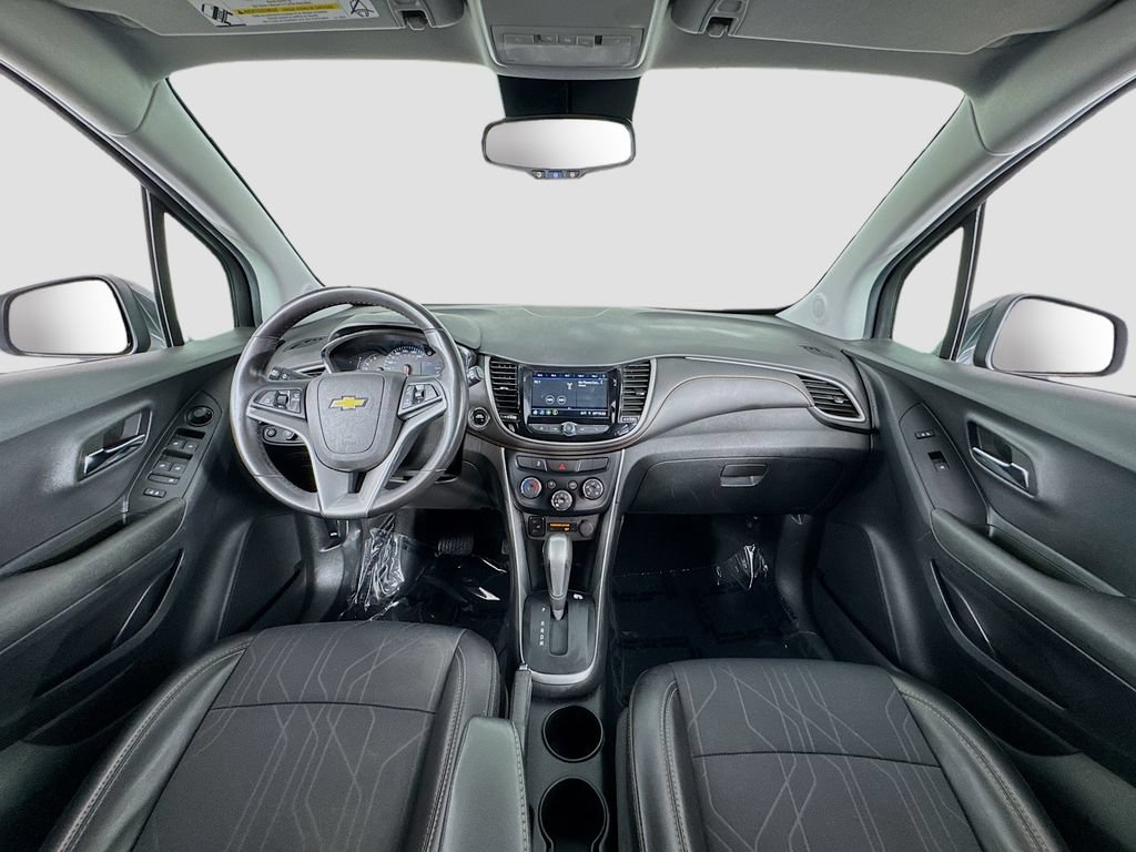 Used 2019 Chevrolet Trax LT w/ LT Convenience Package FWD image 14