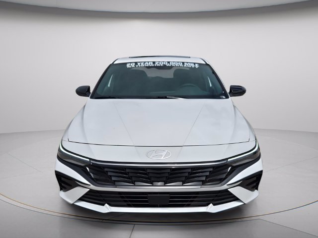 New 2026 Hyundai Elantra SEL Sport Premium FWD image 3