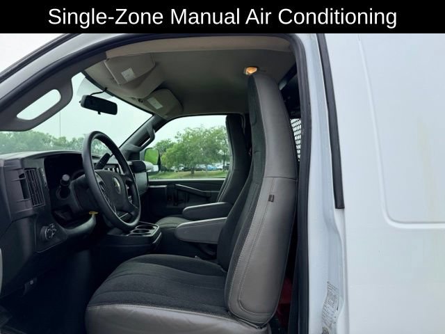 Used 2022 Chevrolet Express 2500 w/ Driver Convenience Package RWD image 8