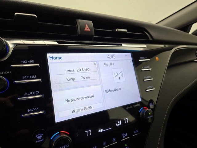 Used 2019 Toyota Camry XSE image 3