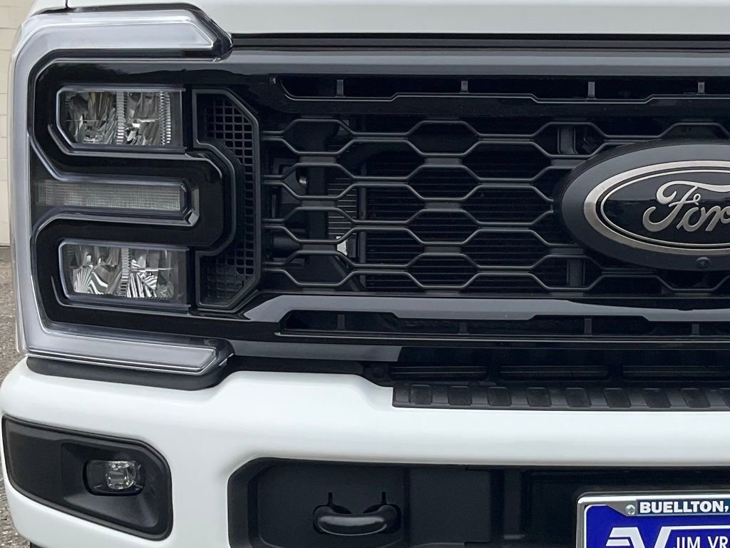 Certified 2025 Ford F350 Lariat w/ Black Appearance Package image 90