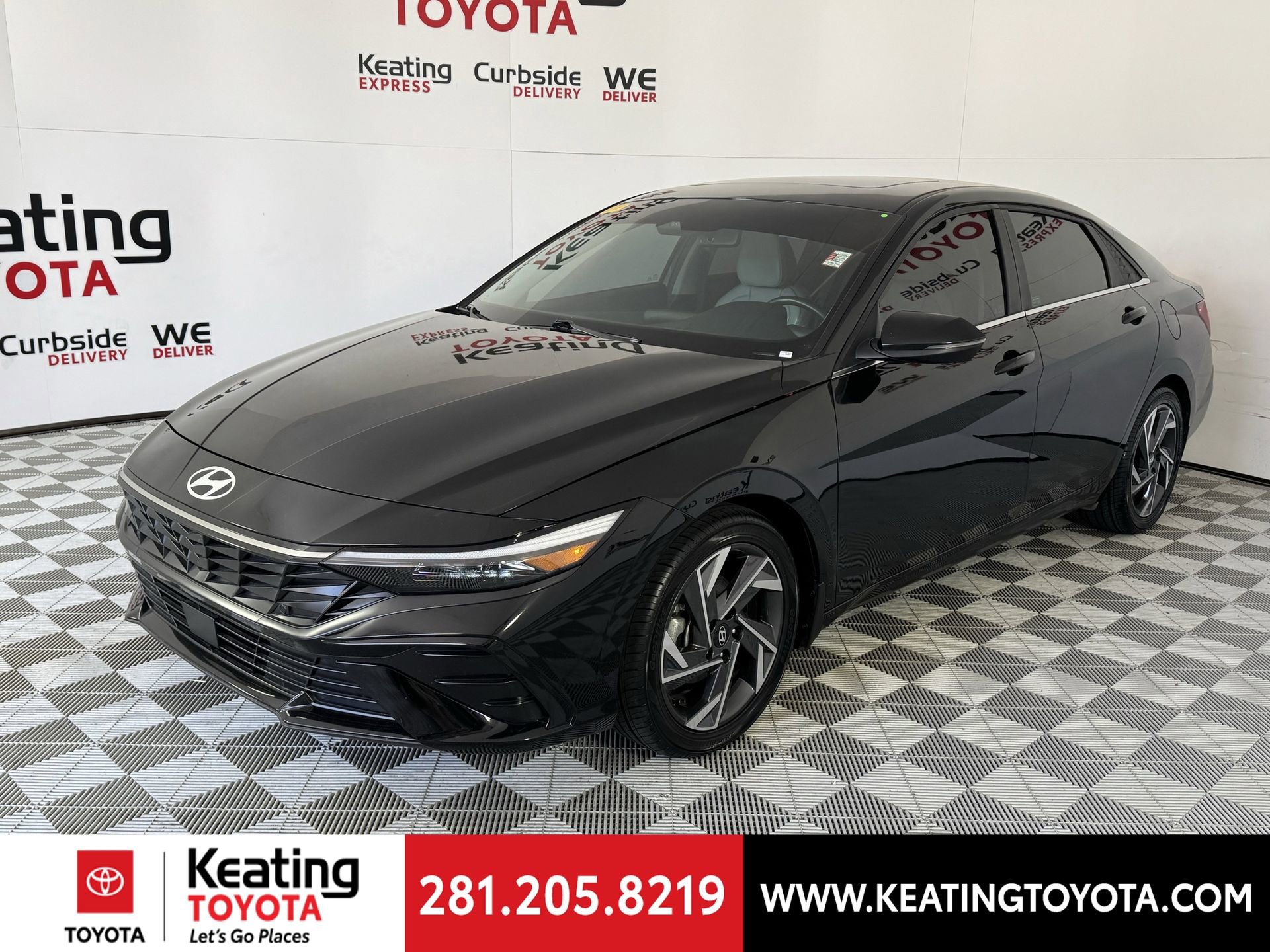 Used 2025 Hyundai Elantra Limited image 9