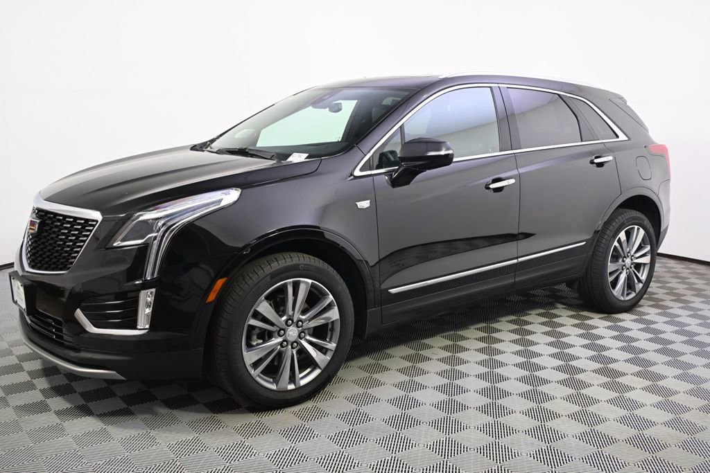 Certified 2025 Cadillac XT5 Premium Luxury image 2