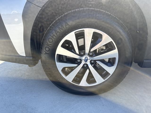 Certified 2025 Subaru Outback Premium image 22