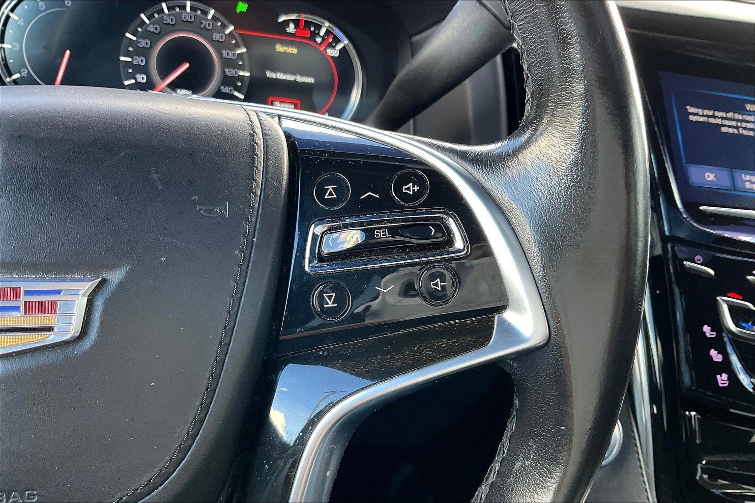 Used 2017 Cadillac Escalade Platinum image 18